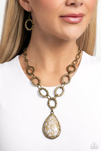 Load image into Gallery viewer, Paparazzi 🔆 Tangible Tranquility - Brass Necklace