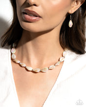 Load image into Gallery viewer, Paparazzi 🔆 SHELL-bound Sentiment - Brown Necklace