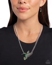Load image into Gallery viewer, Paparazzi 🔆 Hummingbird Headline - Green Necklace
