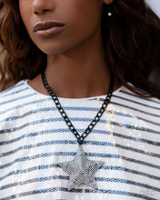 Load image into Gallery viewer, Paparazzi 🔆 Stellar Selfie - Black Necklace
