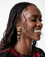 Load image into Gallery viewer, Paparazzi 🔆 Generous Garden - Gold Post Earrings