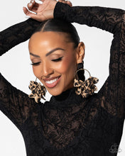 Load image into Gallery viewer, Paparazzi 🔆 Charming Cheetah - Gold Post Earrings