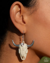 Load image into Gallery viewer, Paparazzi 🔆 Southwestern Skull - White Earrings