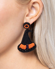 Load image into Gallery viewer, Paparazzi 🔆 Witch Hunt - Black Post Earrings