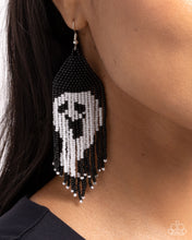 Load image into Gallery viewer, Paparazzi 🔆 Spooky Strands - Black Earrings