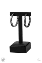 Load image into Gallery viewer, Paparazzi π GLITZY By Association - Black Earrings