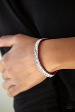 Load image into Gallery viewer, Paparazzi 🔆 Babe Bling - Pink Bracelet
