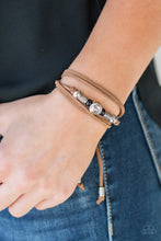 Load image into Gallery viewer, Paparazzi 🔆 Find Your Way - Black Bracelet