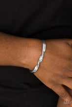 Load image into Gallery viewer, Paparazzi 🔆 Traditional Twist - Silver Bracelet