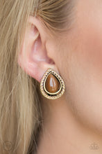 Load image into Gallery viewer, Paparazzi π Noteworthy Shimmer - Brass Clip-On