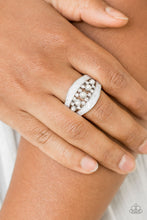 Load image into Gallery viewer, Paparazzi 🔆 Royal Treasury - White Ring