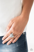 Load image into Gallery viewer, Paparazzi 🔆 Modern Millionaire - Silver Ring