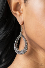 Load image into Gallery viewer, Paparazzi 🔆 Royal Treatment - Silver Earrings