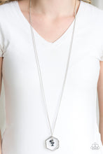 Load image into Gallery viewer, Paparazzi 🔆 Chicly Geocentric - Blue Necklace
