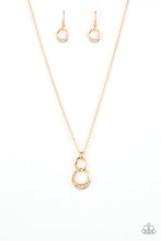 Load image into Gallery viewer, oak-sisters-jewelry-rockefeller-royal-gold-necklace-paparazzi-accessories-by-lisa