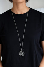 Load image into Gallery viewer, Paparazzi 🔆 BOUGH Down - Silver Necklace