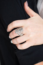 Load image into Gallery viewer, Paparazzi 🔆 Meet In The Middle - Silver Ring