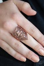 Load image into Gallery viewer, Paparazzi 🔆 Fall Into VINE - Copper Ring
