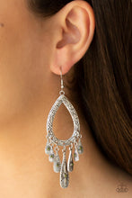 Load image into Gallery viewer, Paparazzi 🔆 Cool Colada - Green Earrings