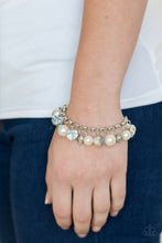 Load image into Gallery viewer, Paparazzi 🔆 Cupid Couture - White Bracelet