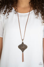 Load image into Gallery viewer, Paparazzi ๐ Rural Remedy - Copper Necklace
