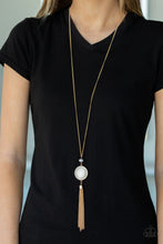 Load image into Gallery viewer, Paparazzi 🔆 Sparkling Spectacle - Gold Necklace