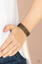 Load image into Gallery viewer, Paparazzi 🔆 Summer Scandal - Brass Bracelet