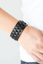 Load image into Gallery viewer, Paparazzi 🔆 Country Life - Black Bracelet