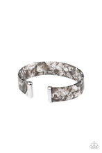 Load image into Gallery viewer, oak-sisters-jewelry-its-getting-haute-in-here-black-bracelet-paparazzi-accessories-by-lisa
