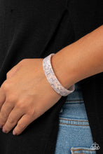 Load image into Gallery viewer, Paparazzi 🔆 Its Getting HAUTE In Here - Pink Bracelet