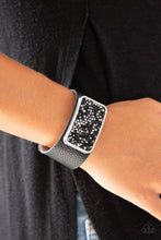Load image into Gallery viewer, Paparazzi 🔆 Interstellar Shimmer - Black Bracelet
