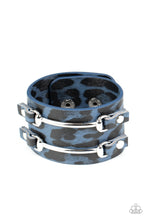 Load image into Gallery viewer, oak-sisters-jewelry-safari-scene-blue-bracelet-paparazzi-accessories-by-lisa