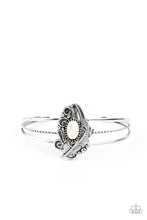 Load image into Gallery viewer, oak-sisters-jewelry-sahara-solstice-white-bracelet-paparazzi-accessories-by-lisa