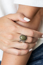 Load image into Gallery viewer, Paparazzi 🔆 Aint No Mesa High Enough - Green Ring