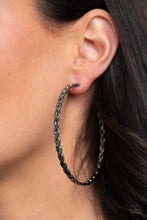 Load image into Gallery viewer, Paparazzi 🔆 Infinite Twist - Black Earrings