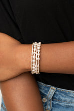 Load image into Gallery viewer, Paparazzi 🔆 Starry Strut - Gold Bracelet