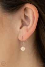 Load image into Gallery viewer, Paparazzi ๐ Humble Heart - Rose Gold Necklace