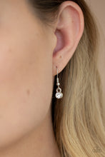 Load image into Gallery viewer, Paparazzi ๐ Head Over Heels In Love - White Necklace
