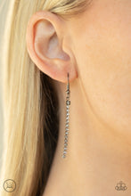 Load image into Gallery viewer, Paparazzi π Gotta Split - Black Necklace