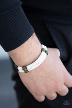 Load image into Gallery viewer, Paparazzi 🔆 Island Renegade - Brown Bracelet