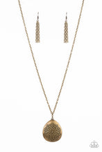 Load image into Gallery viewer, oak-sisters-jewelry-rustic-renaissance-brass-necklace-paparazzi-accessories-by-lisa
