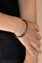 Load image into Gallery viewer, Paparazzi 🔆Bringing Basics Back - Black Bracelet