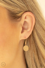 Load image into Gallery viewer, Paparazzi 🔆 Reflection Detection - Gold Necklace
