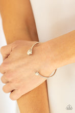 Load image into Gallery viewer, Paparazzi 🔆 Romantically Rustic - White Bracelet