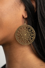 Load image into Gallery viewer, Paparazzi 🔆 Make A MANDALA Out Of You - Brass Earrings