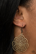 Load image into Gallery viewer, Paparazzi 🔆 Tour de Taj Mahal - Brass Earrings