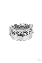 Load image into Gallery viewer, oak-sisters-jewelry-garden-romance-silver-ring-paparazzi-accessories-by-lisa