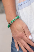 Load image into Gallery viewer, Paparazzi 🔆 Soothes The Soul - Green Bracelet