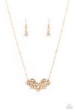 Load image into Gallery viewer, oak-sisters-jewelry-deluxe-diadem-gold-necklace-paparazzi-accessories-by-lisa