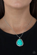 Load image into Gallery viewer, Paparazzi 🔆 Canyon Oasis - Green Necklace